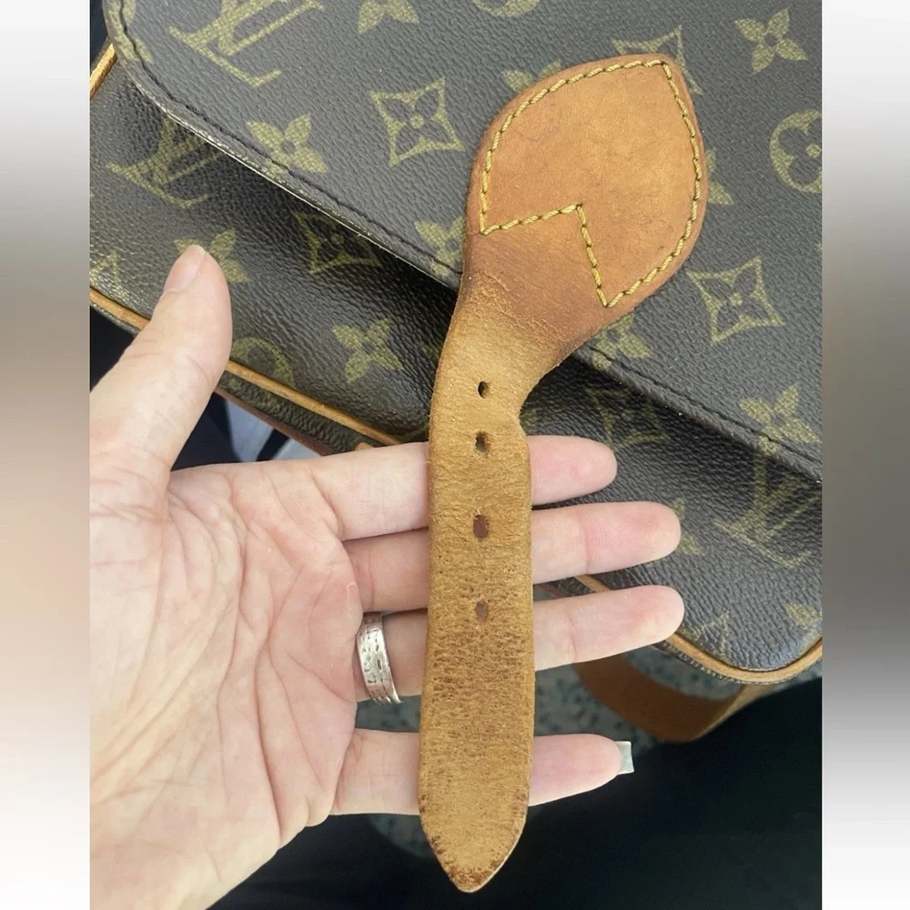 LOUIS VUITTON Cartouchiere GM VTG Monogram Crossbody Shoulder Bag Vintage - Picture 12 of 16